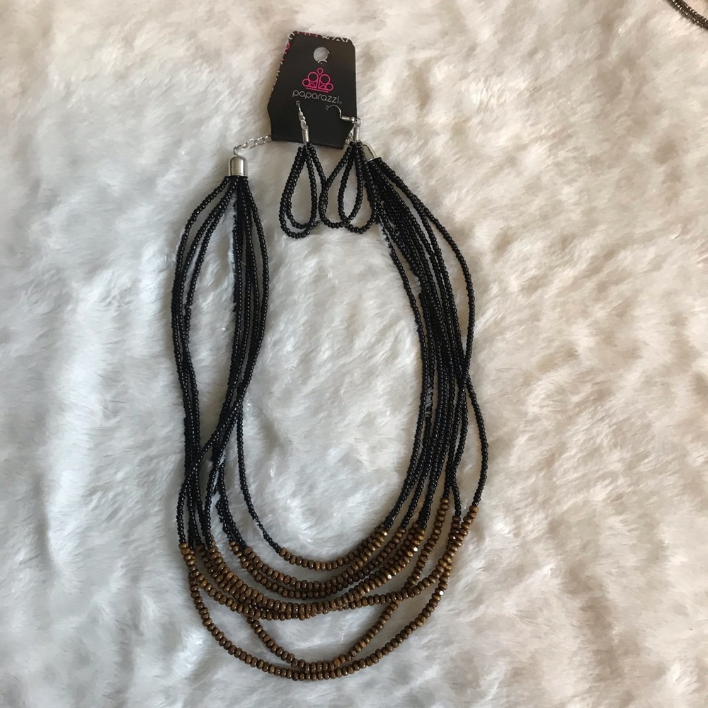 Paparazzi seed bead necklace. New.